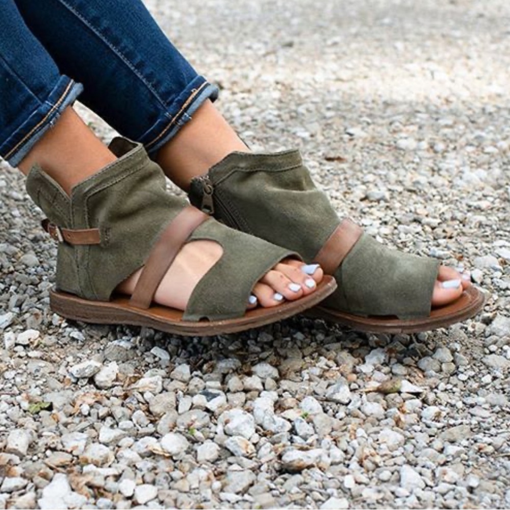Miz Mooz Finney Gladiator Sandals Flats Shoes Green Suede Leather 40 US 9.5 - Picture 1 of 9